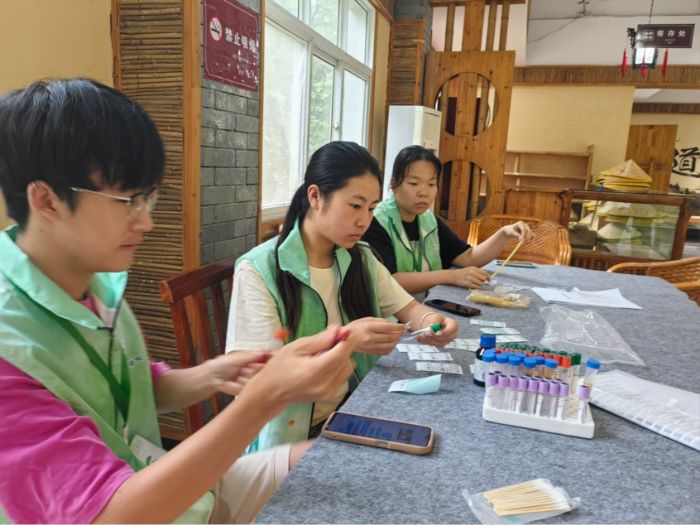 ��ɭ���`����������`ꠣ�̽��ɽ��΢��������п��B������